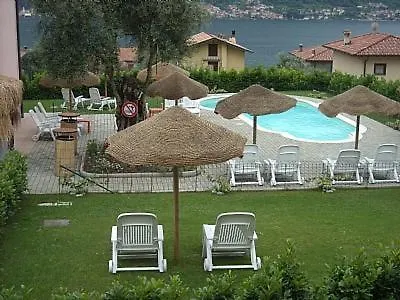 Villa Sleeps 6 Pool Wifi